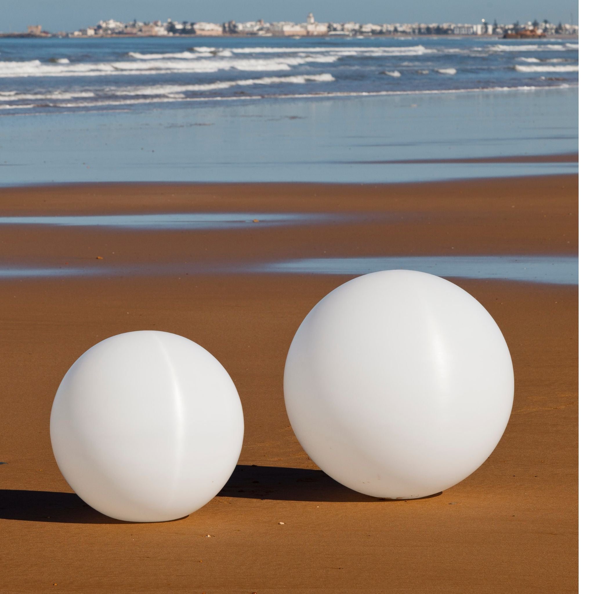 Set of 2 light balls